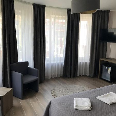 Medusa Mamaia Nord Hotel นาโวดาริ ภายนอก รูปภาพ