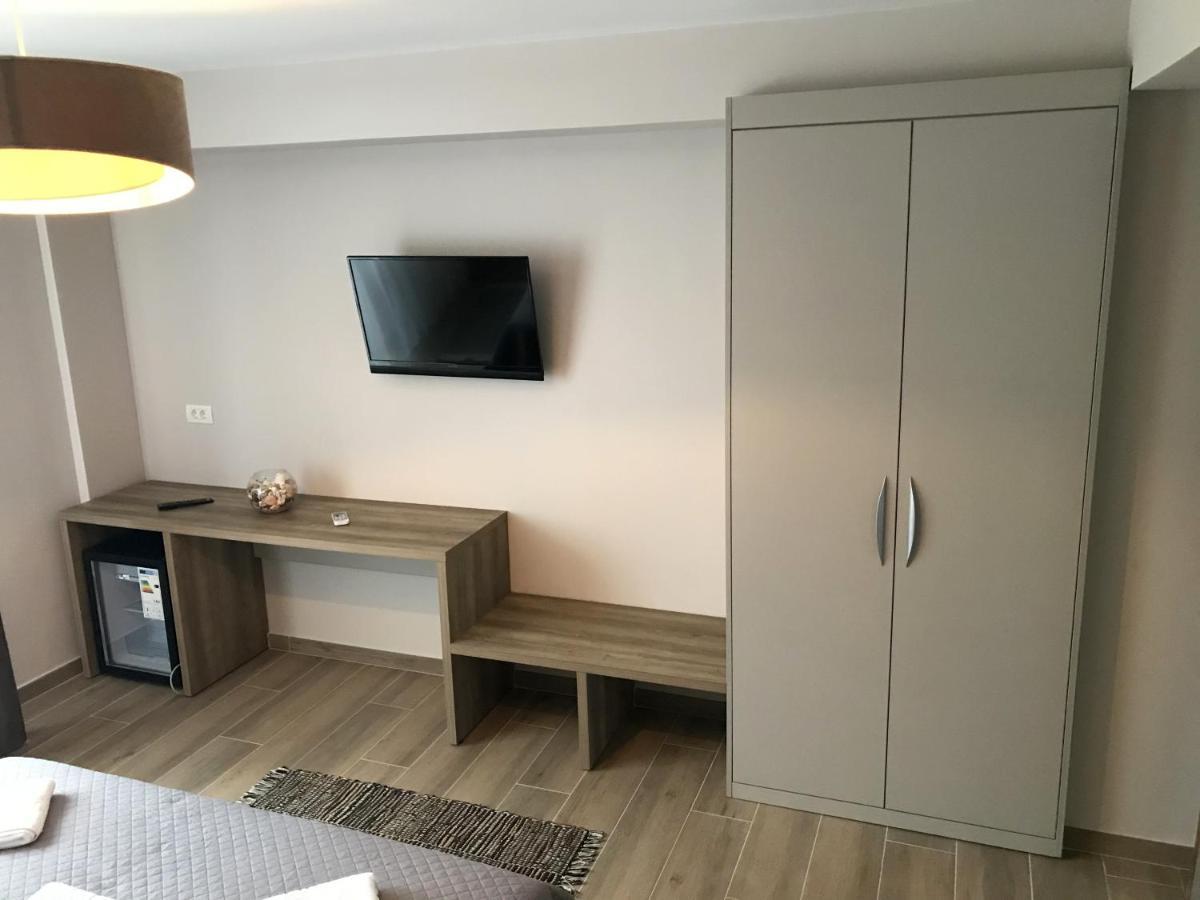 Medusa Mamaia Nord Hotel นาโวดาริ ภายนอก รูปภาพ