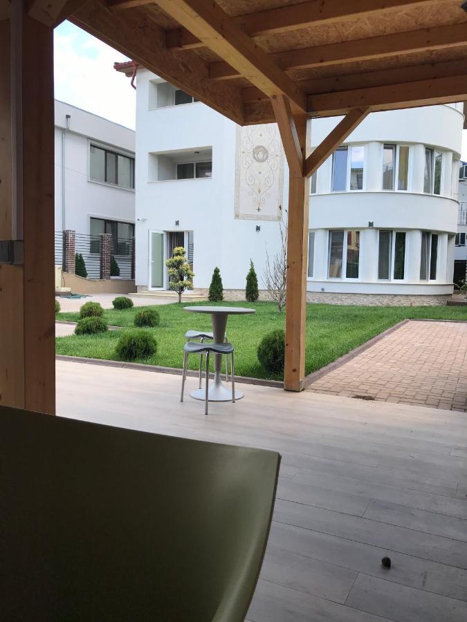 Medusa Mamaia Nord Hotel นาโวดาริ ภายนอก รูปภาพ
