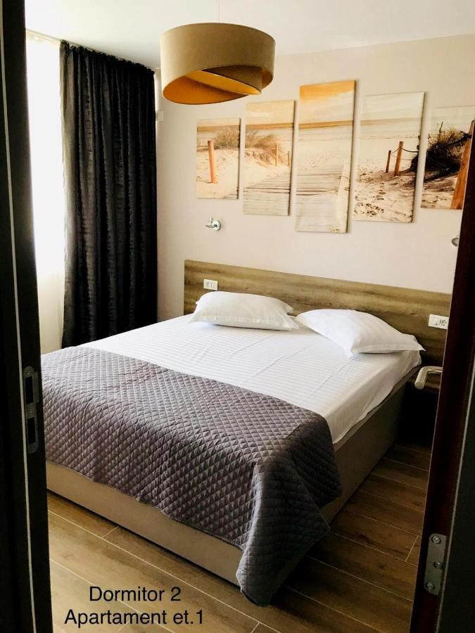 Medusa Mamaia Nord Hotel นาโวดาริ ภายนอก รูปภาพ