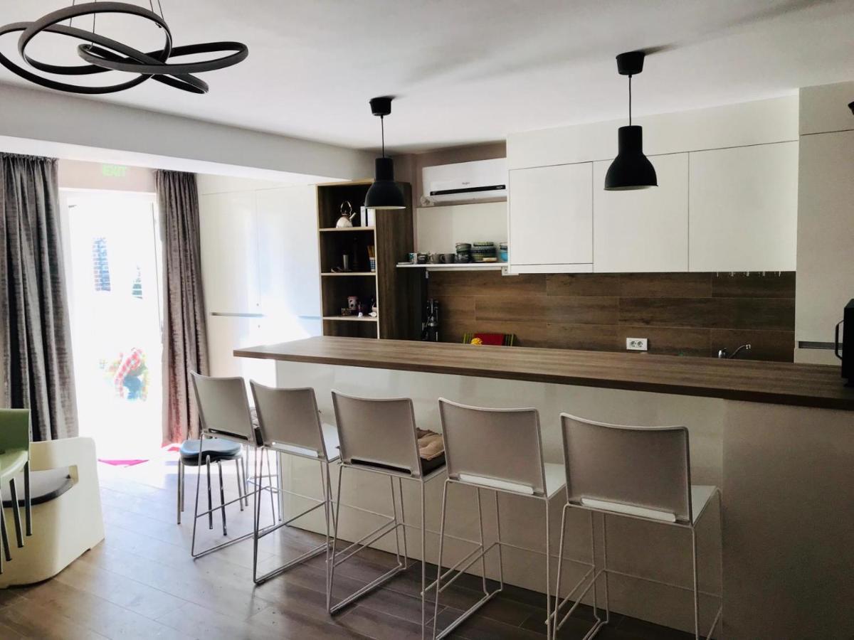 Medusa Mamaia Nord Hotel นาโวดาริ ภายนอก รูปภาพ